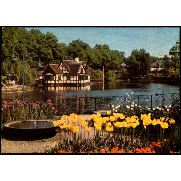 Kbenhavn - Tivoli - Kun et minuts gang fra Rdhuspladsen - Dancolor 71