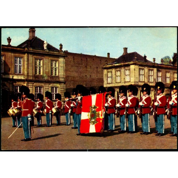 K�benhavn - Vagtparaden paa Amalienborg - Rudolf Olsen 616