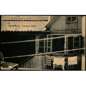 Kbenhavn - Svalegang i  Adelgade - F.B.  ? - Har vret klbet op !