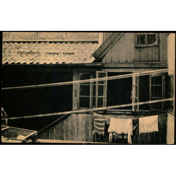 Kbenhavn - Svalegang i  Adelgade - F.B.  ? - Har vret klbet op !