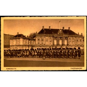 Kbenhavn - Vagtparaden - Carl Poulsen 216