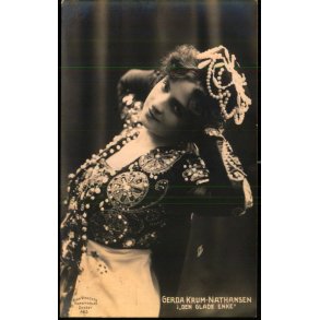 Gerda Krum-Nathansen i Den glade Enke  - Alex Vincent 465 - Brugt