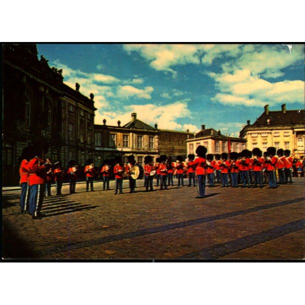 K�benhavn - Livgarden i r�d Galla - Eiders Forlag 32