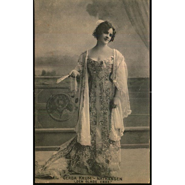 Gerda Krum-Nathansen i Den glade Enke  - Alex Vincent 466 - Ubrugt