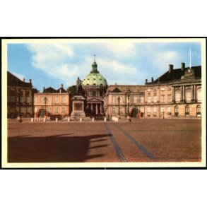 K�benhavn - Amalienborg Slotsplads - Stender 104