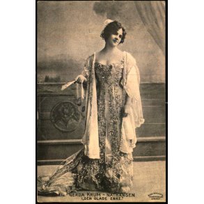 Gerda Krum-Nathansen i Den glade Enke  - Alex Vincent 1353 - Ubrugt