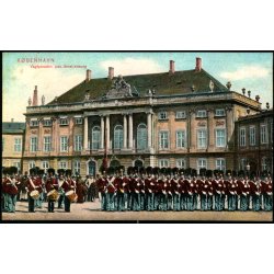 Kbenhavn - Vagtparaden paa Amalienborg - Stender 36039