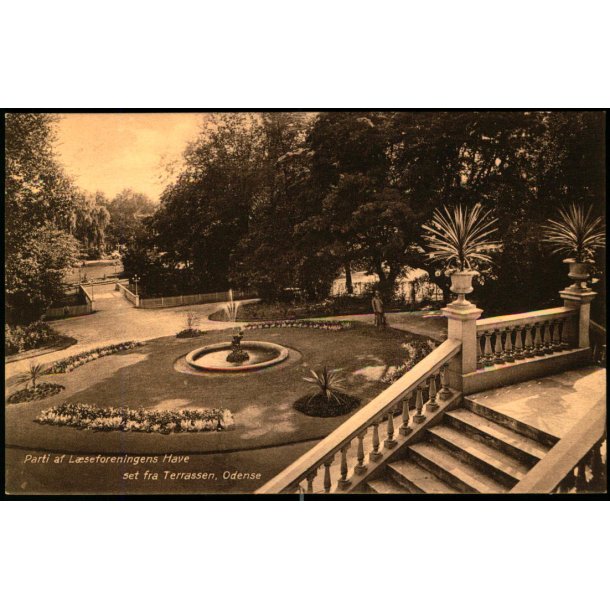 Parti af L�seforeningens Have set fra Terrassen - Odense - Chr. Pedersens Kunstforlag 11p - Ubrugt
