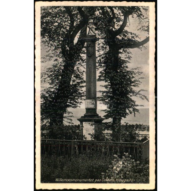 Willemoesnonument paa Oddens Kirkegaard - S. Bay  31 u - Ubrugt