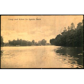 Udsigt mod Kirken fra Agnetes B�nk - No. 3245 - Brugt
