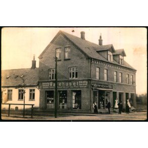 Varehuset - Fotokort u/n - Brugt - N�lehul !