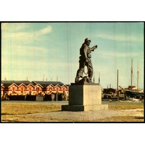 Skagen - Statue af fisker og Redningsmand  - K. Witt-M�ller 6701-659 - Brugt