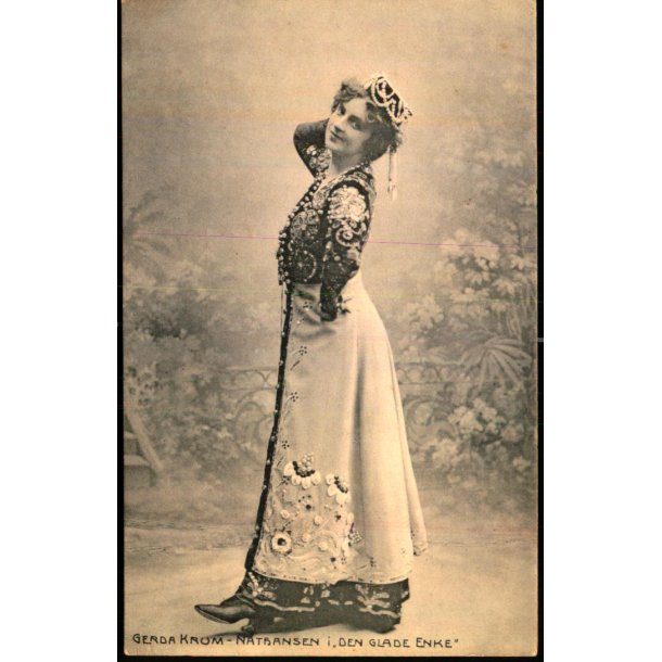 Gerda Krum - Nathansen i Den glade Enke  - Alex Vincent 1350 - Brugt