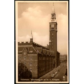 Kbenhavn - Raadhustaarnet set fra V. Voldgade - Chr. Olsen 266
