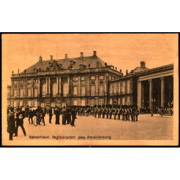 Kbenhavn - Vagtparaden paa Amalienborg - Stender K. 42