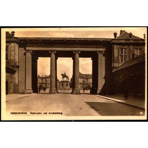 K�benhavn - Kolonaden ved Amalienborg - Rudolf Olsen 25