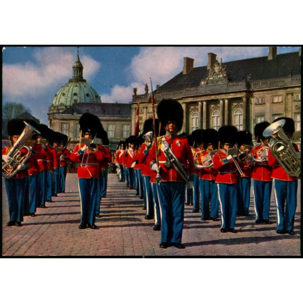 K�benhavn - Amalienborg - Garden i gallauniform - Dancolor 23