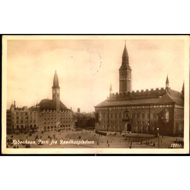 Kbenhavn -  Parti af Raadhuspladsen - NRC 12011