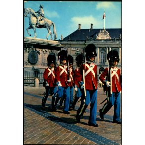 K�benhavn -  Den kongelige Livgarde i r�d galla - Grako 50