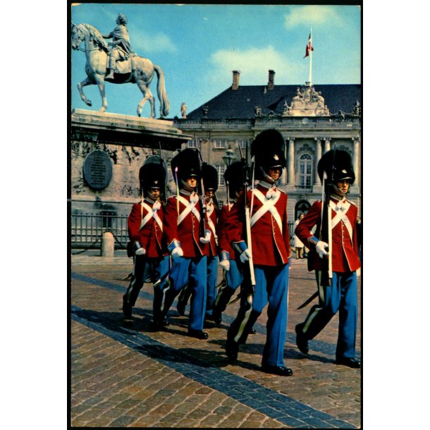 K�benhavn -  Den kongelige Livgarde i r�d galla - Grako 50