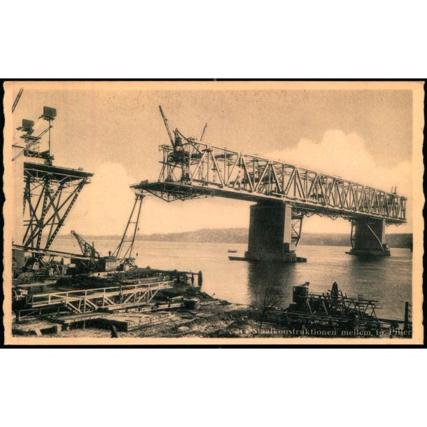 Staalkonstruktionen mellem to Piller - O.P. 4741- Ubrugt