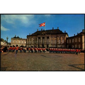 Den kgl. Livgarde p� Amalienborg - K�benhavn - Colorama 2000-106