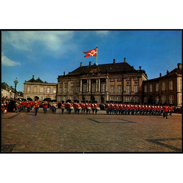 Den kgl. Livgarde p� Amalienborg - K�benhavn - Colorama 2000-106
