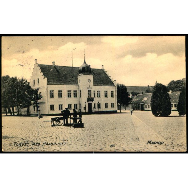  Maribo - Torvet med Raadhuset - u/n - Brugt