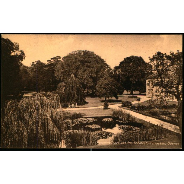Kongens Have set fra Theaterets- Terrassen - Odense - Chr. Pedersens Forlag 16 p - Ubrugt