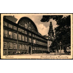 K�benhavn - Finanshovedkassen og Christiansborg  - Rudolf Olsen 102