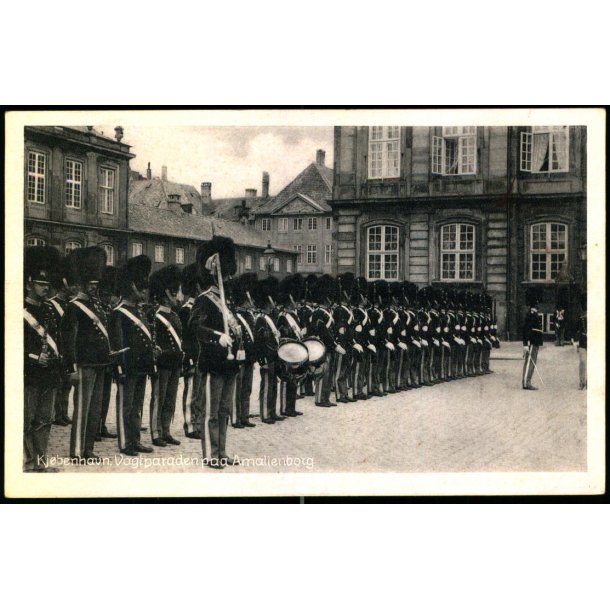 Kbenhavn - Vagtparaden paa Amalienborg - Stender 267