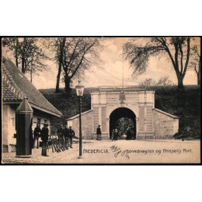 Fredericia - Hovedvagten og Prinsens Port - C. St. 471 - Brugt