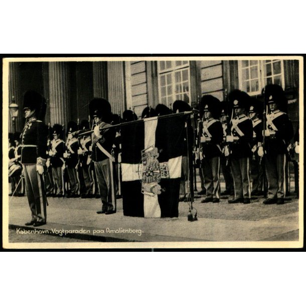 Kbenhavn - Vagtparaden paa Amalienborg - Stender 1013