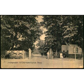 Indk�rsel til Charlottenlund Skov - Alex Vincent 91 - Brugt