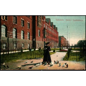 Kbenhavn - Duerne i Raadhushaven - 678