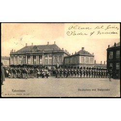 Kbenhavn - Amalienborg med Vagtparaden - B.M.&amp; Co. 42