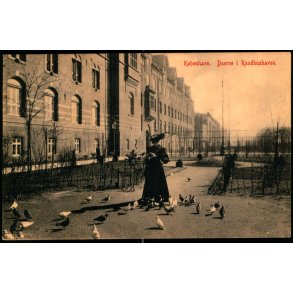 Kbenhavn - Duerne i Raadhushaven - K. 678