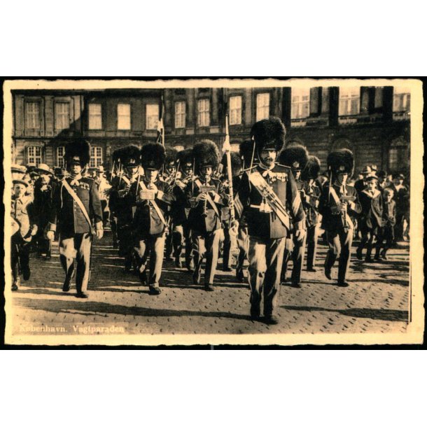Kbenhavn - Vagtparaden - Kunstforlaget Norden 1358