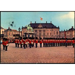 K�benhavn - Vagtparaden paa Amalienborg Slotsplads - Rudolf Olsen 1532