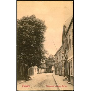 Faaborg - Vestergade uden for Porten - Warburgs Kunst Forlag 5957 - Brugt