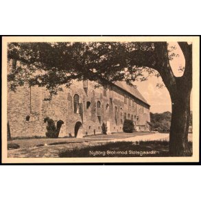 Nyborg Slot mod Slotsgaarden - Erhardt Jensen 65382 - Ubrugt