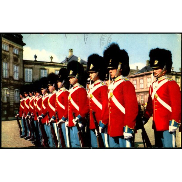 Kbenhavn - Vagtparaden p Amalienborg - Rudolf Olsen 56