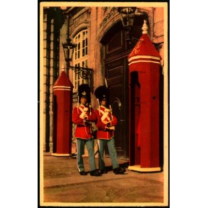 Kbenhavn - Vagten ved Amalienborg - K. Witt-Mller 6700-4