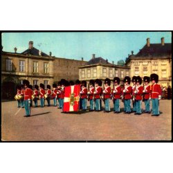 Kbenhavn - Vagtparaden p Amalienborg - Rudolf Olsen 65