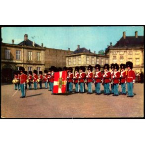 Kbenhavn - Vagtparaden p Amalienborg - Rudolf Olsen 65