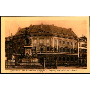 Kbenhavn - Det stasiatisk Kompagnis.  Bygning med Niels Juels Statue - Alex Vincent 198 - Ubrugt