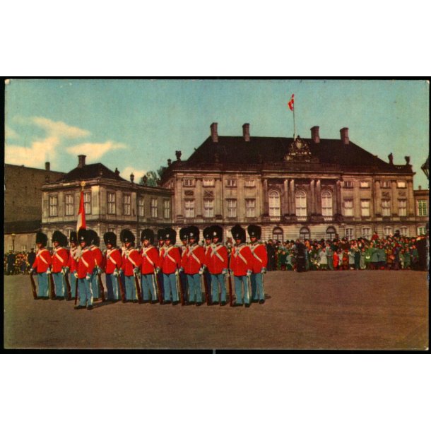 Kbenhavn - Vagtparaden p Amalienborg - Rudolf Olsen 47