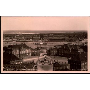K�benhavn - Udsigt over Amalienborg - Stender 171
