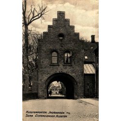 Klosterporten. Indgang til Sor Cistercienser Kloster - N.P. Larsen u/n - Ubrugt