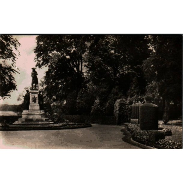 Sor - Statue af Ludvig Holberg -  Rudolf Olsen 1073 - Ubrugt